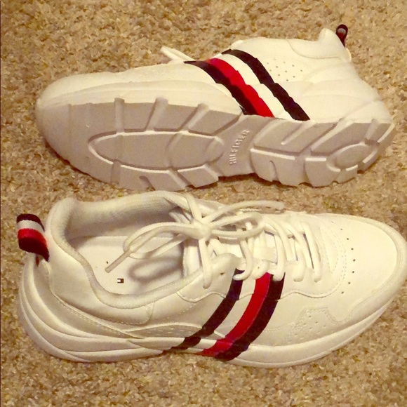 Women’s shoes - Picture 1 of 3